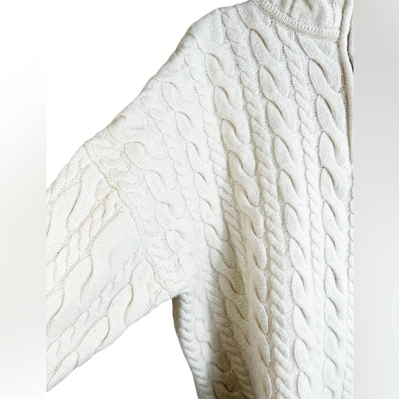 H&M cream cable knit sweater, zippered  collar, Medium - Picture 10 of 11
